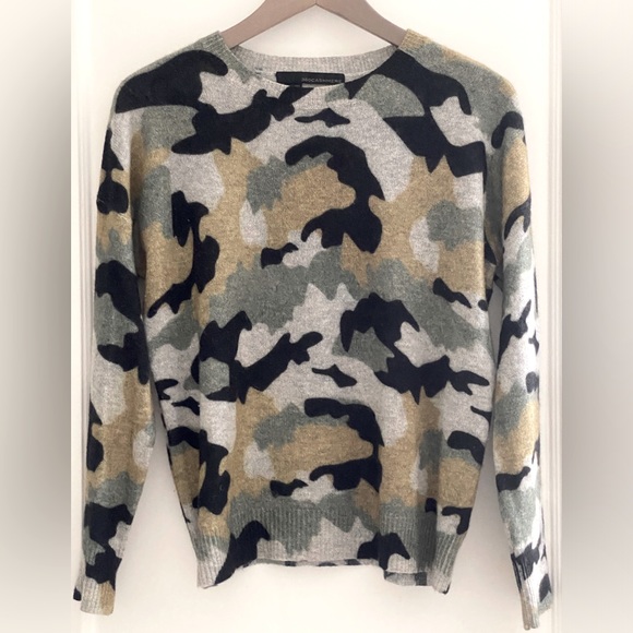 360 Cashmere Camo print crew neck sweater - size XS - Picture 1 of 15